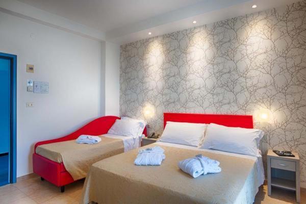 Quadruple Room with Sea View