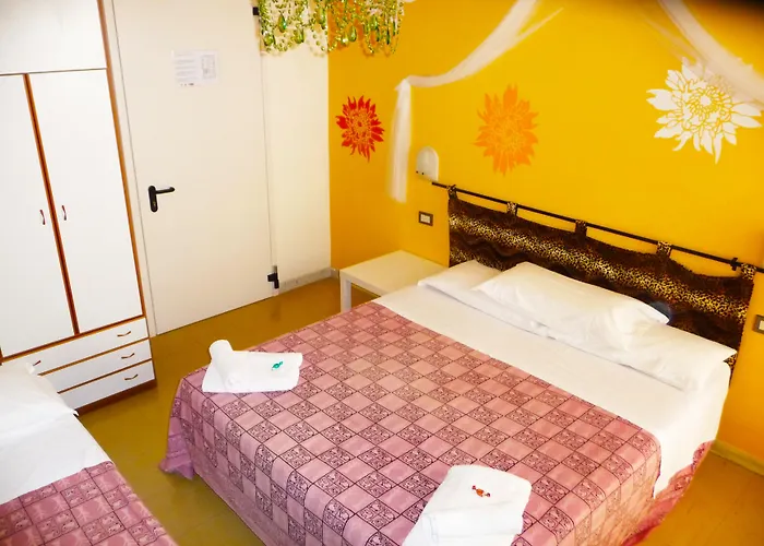 Albergo economico: Riccione Beach Hotel - Enjoy your Summer - con parco acquatico incluso
